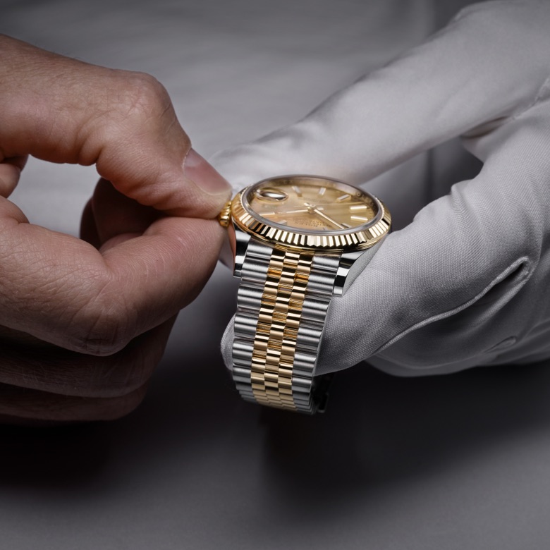 servicing your rolex - Chronolink